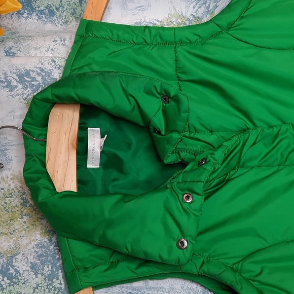 Money Green Puff vest - Picture 4 of 7